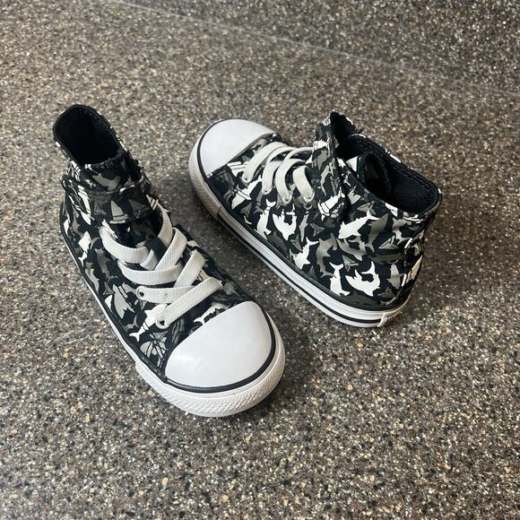 Converse All Star Infant Toddler 9 Black Canvas Sneakers Snap Hi Top Whale Print - Picture 4 of 11